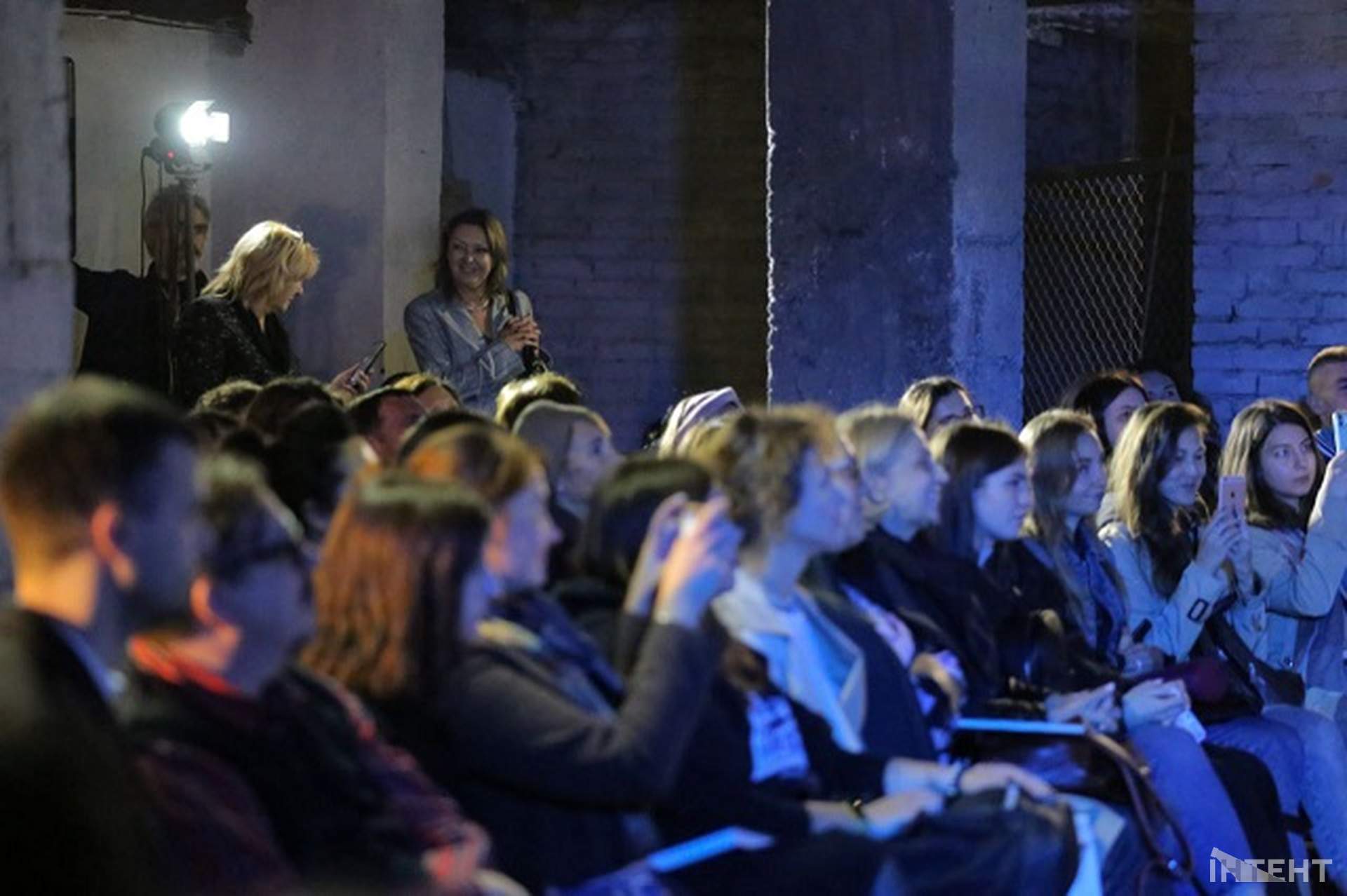 В Одесі відбулася дискусія з письменницею Іреною Карпою