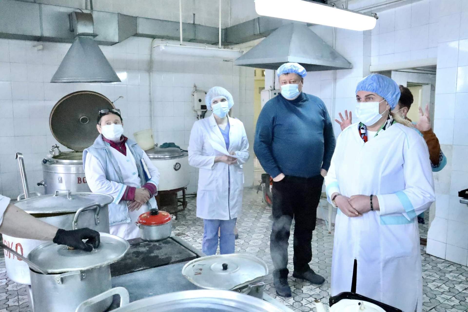 Пацієнти поскаржилися на харчування в Одеській лікарні залізничників