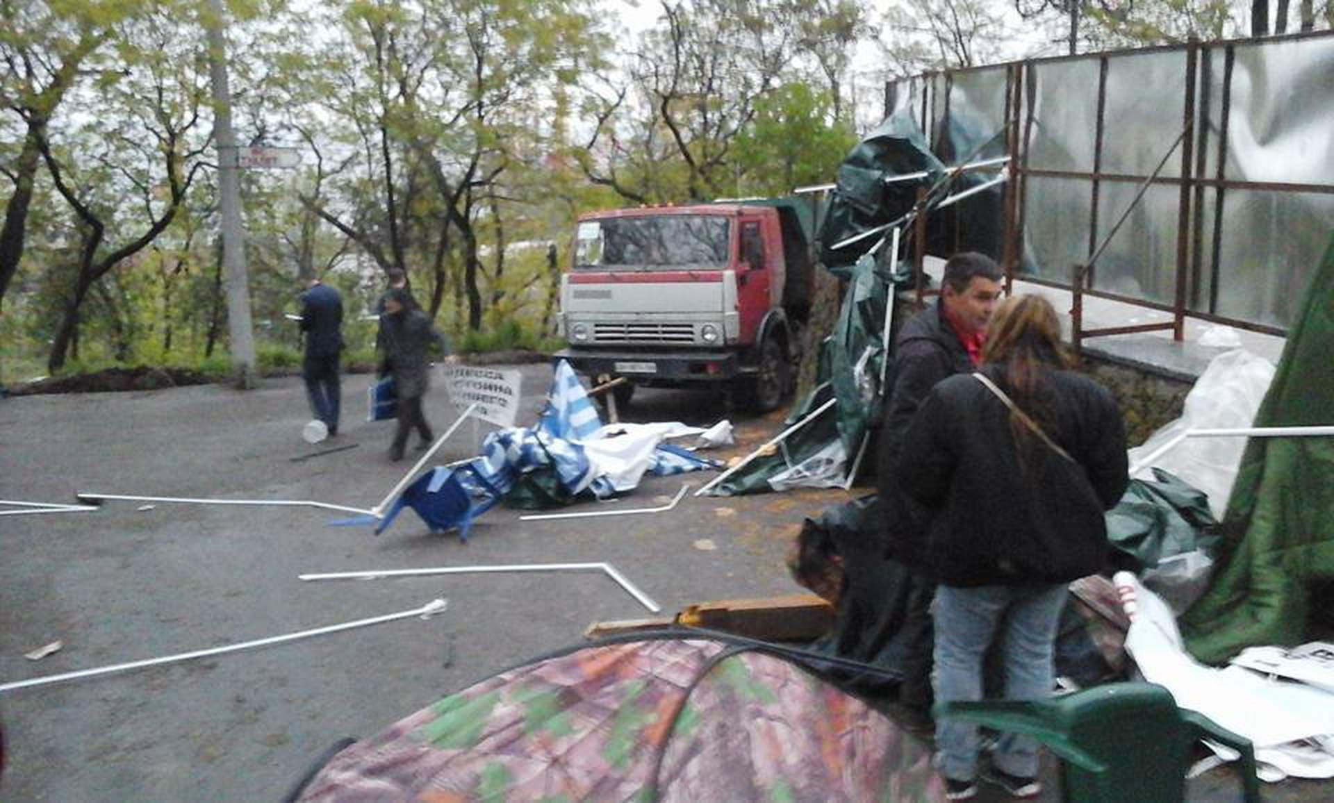 Кровавый вторник в Одессе: разгон "АнтиТрухановского майдана" и оцепление мэрии