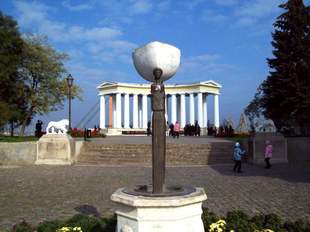 Механізми з Луганська, корупція та рейдерство: історія одеських колодязів