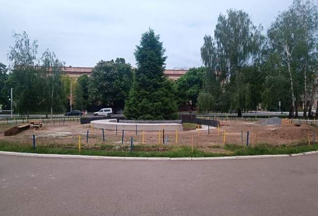 Облаштування Алеї Слави стартувало наприкінці квітня. Фото: Антоніна Лубченко