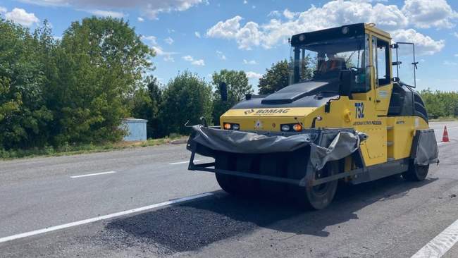 Ремонт доріг. ФОТО: Служба відновлення в в Одеській області