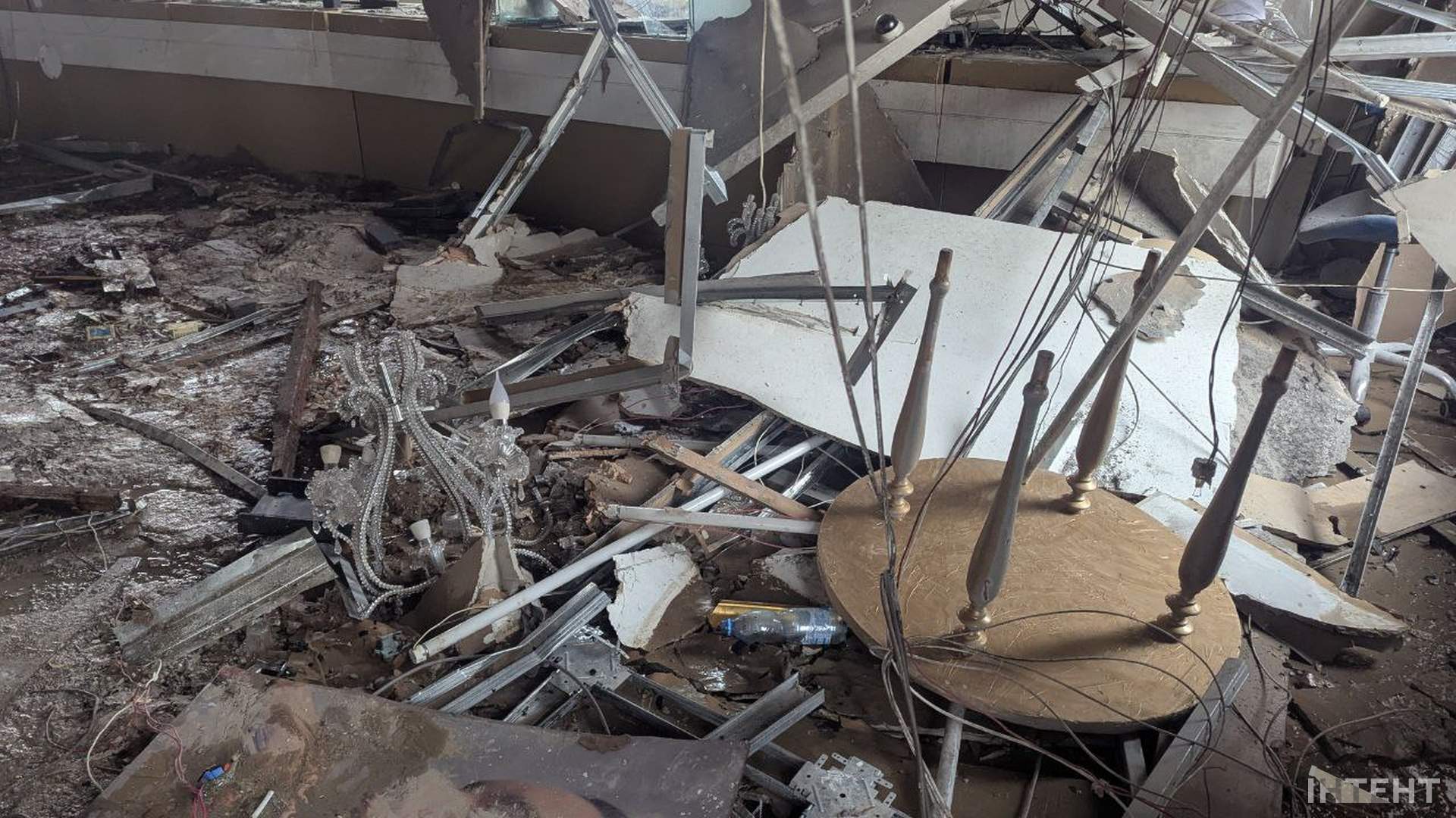 Дрони вдарили по житлових кварталах Одеси: пошкоджено 14 будинків