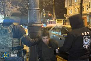 SBU detains border guard on suspicion of guiding Russian missiles to Odesa