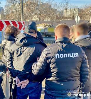 Поліція затримала одесита, який вимагав 3000 доларів від військового