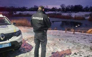 Рятувальники витягли тіла трьох підлітків, які провалилися під лід на Одещині