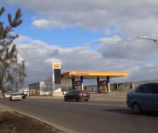 Як мережа АЗС Petromol ухиляється від податків та співпрацює з рф: фільм розслідування від ЦПР