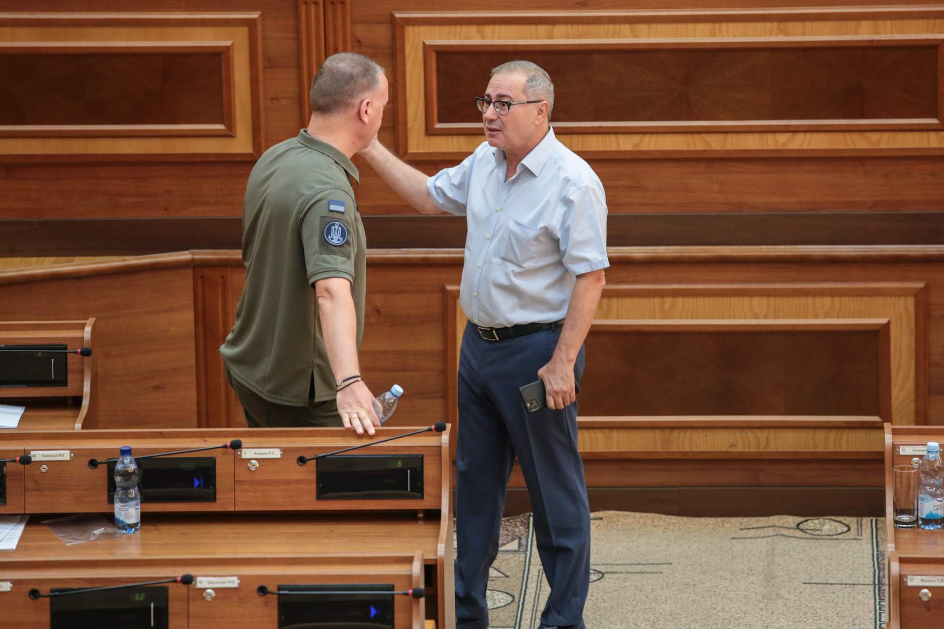 Сесія Одеської обласної ради в об'єктиві ІзбірКома