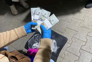 Справу шахрайки, що виманювала в колишнього прокурора Одещини 40 тисяч доларів, скерували в суд