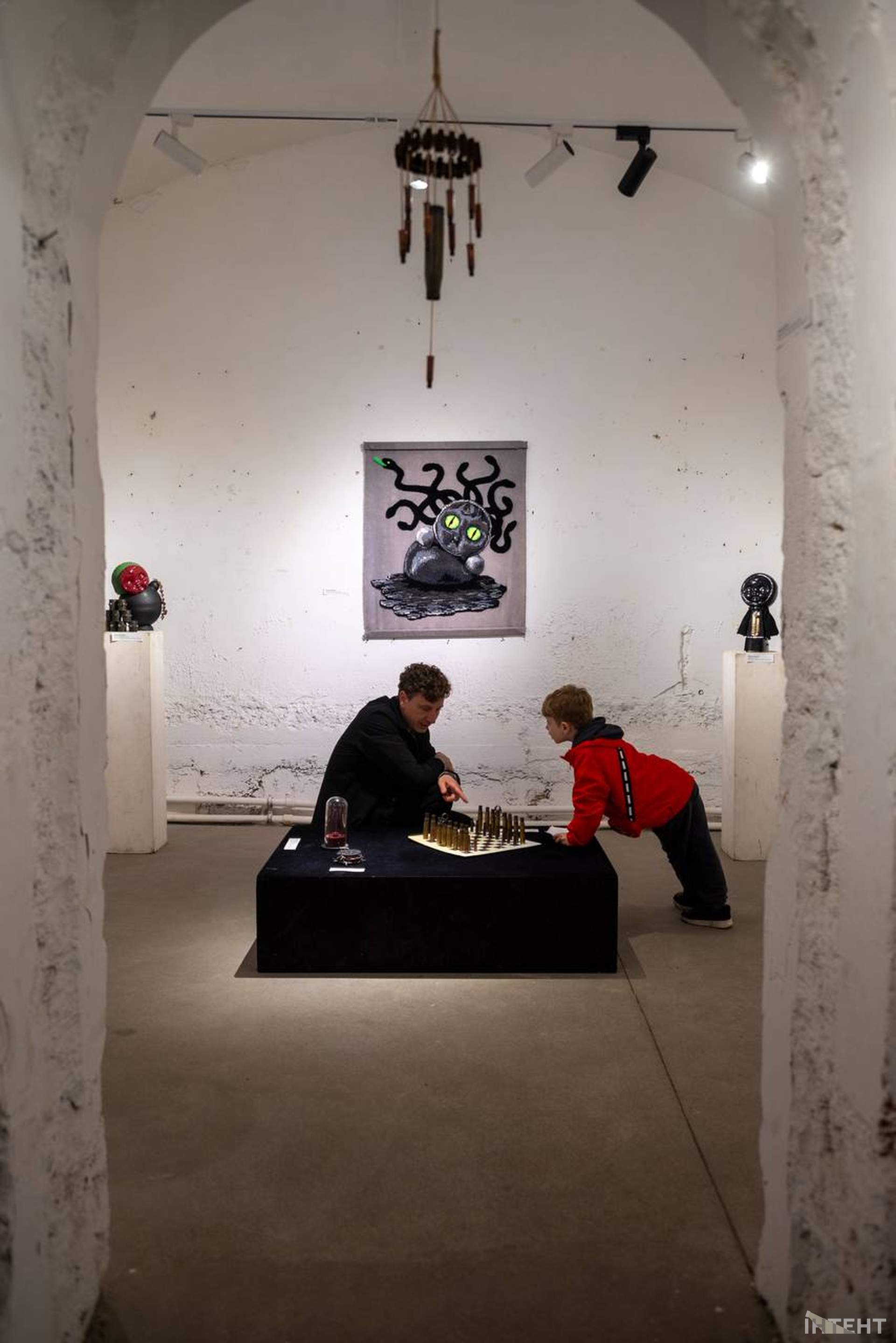 Трохи абсурду та філософії: в одеському музеї показали куди веде течія