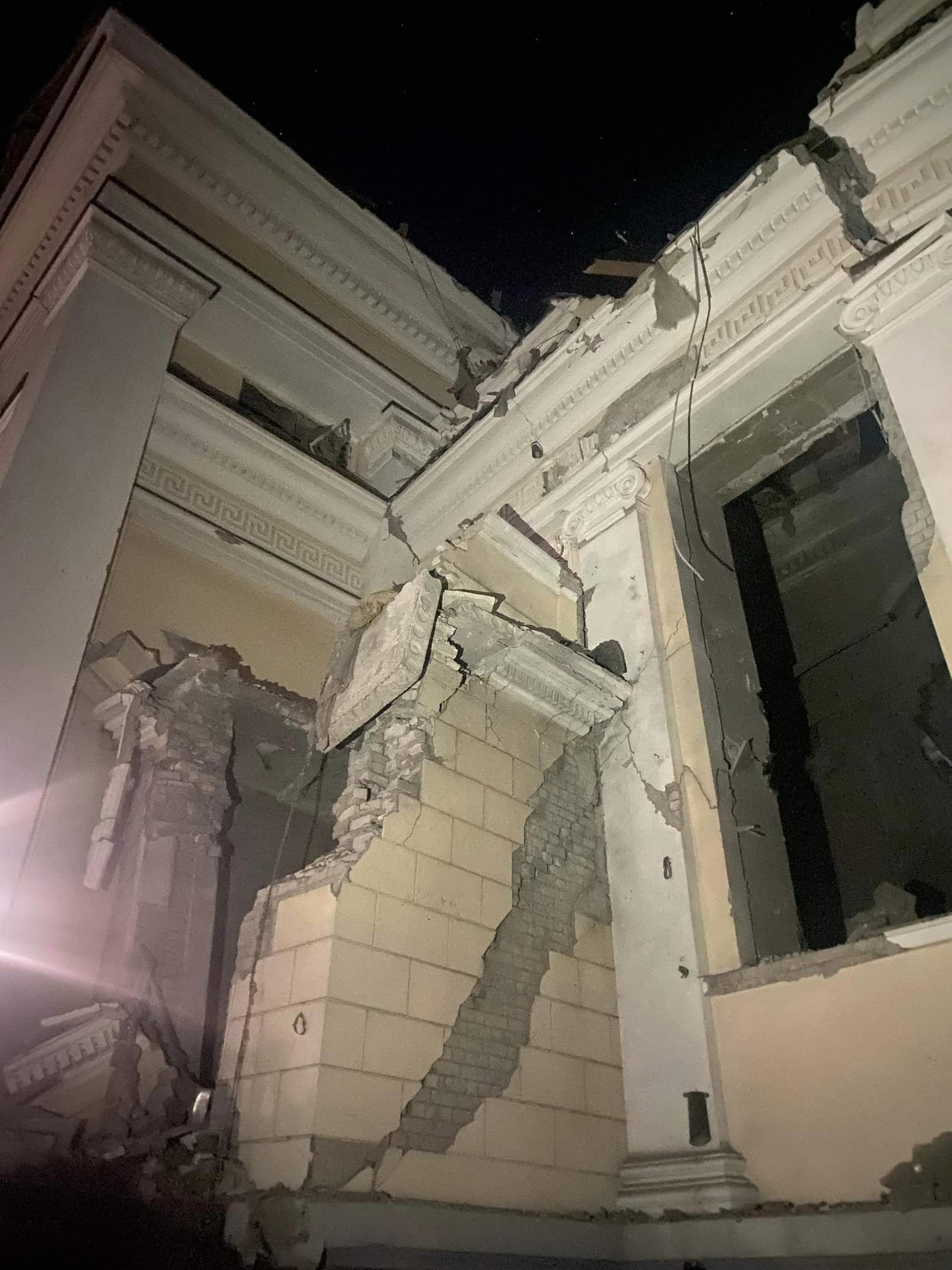 Собор, пам'ятки архітектури, порт: ворог вдарив по Одесі п'ятьма видами ракет