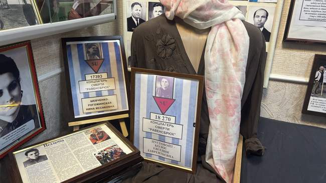 Фото: Речі на виставці у Південноукраїнську. Суспільне Миколаїв/Надія Ковтан