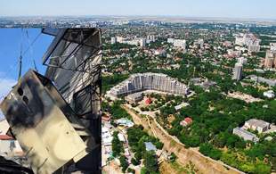 Intermittent power supply introduced in Odesa's Arcadia