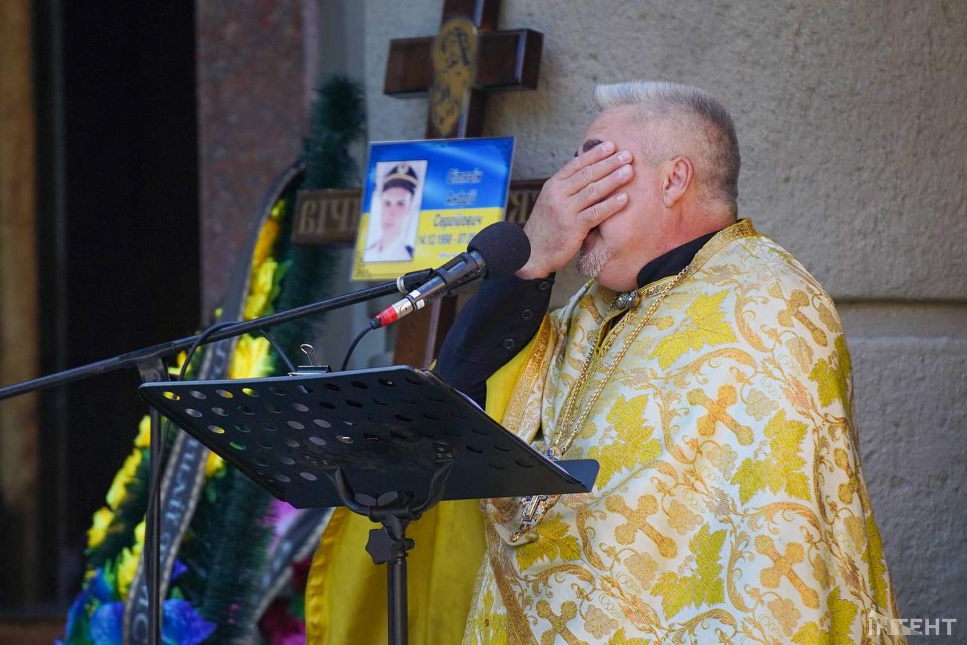 В Одесі попрощалися з Захисником Зміїного