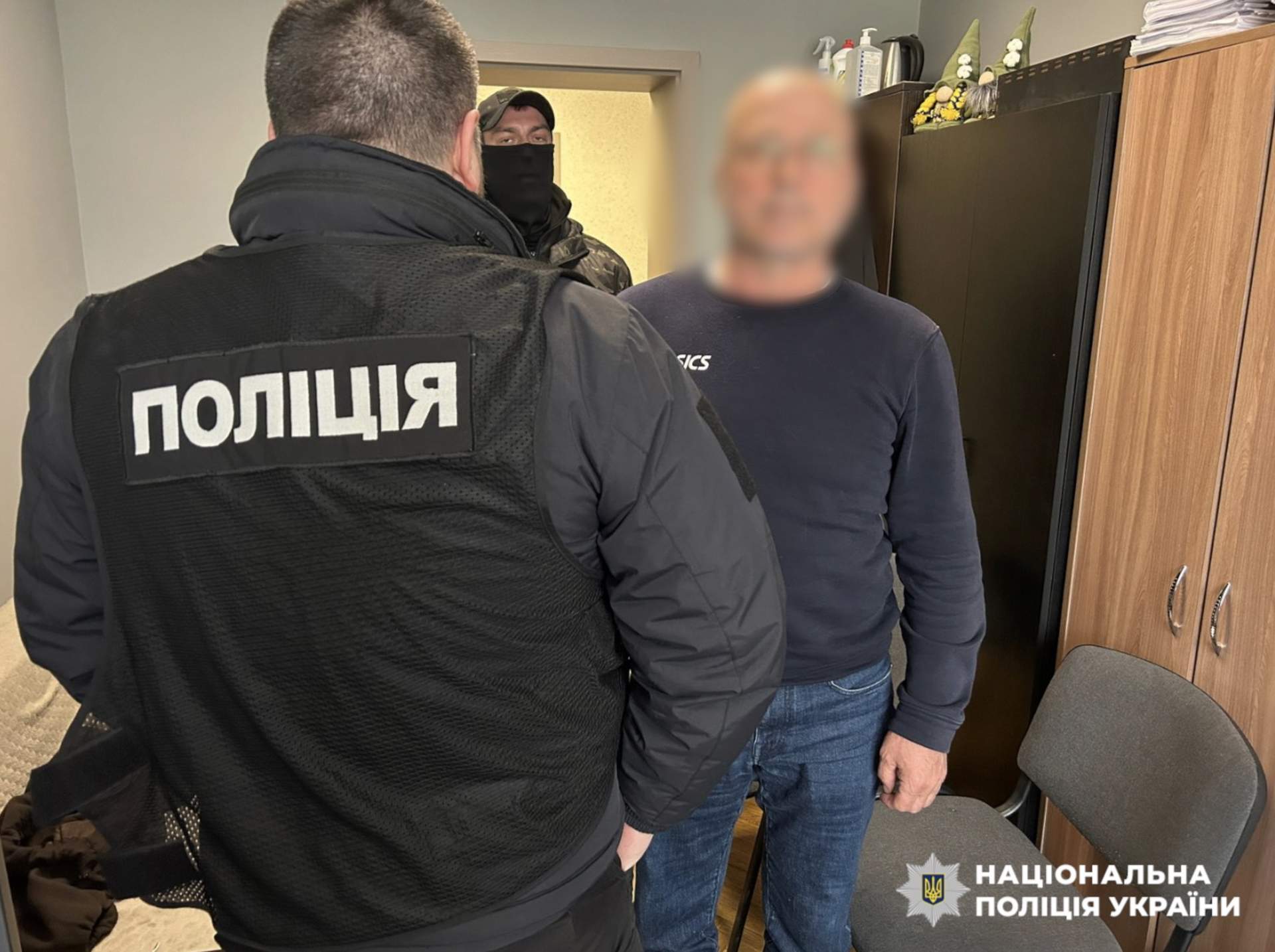 В Києві затримали одесита за організацію схеми продажу бронювання