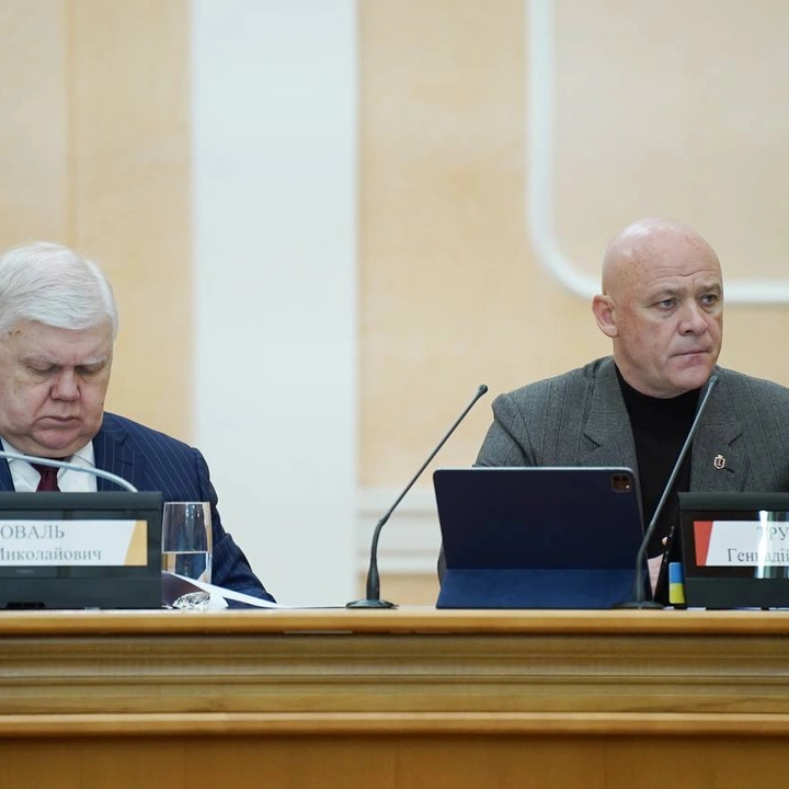 Постійна комісія з питань просторового розвитку, землеустрою та регулювання земельних правовідносин