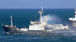 A warship caught fire in Crimea, and scouts destroyed the occupiers' air defense