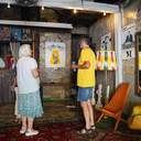 Під мостом в Одесі показали самогубство путіна та як Єльцин вигадував рф