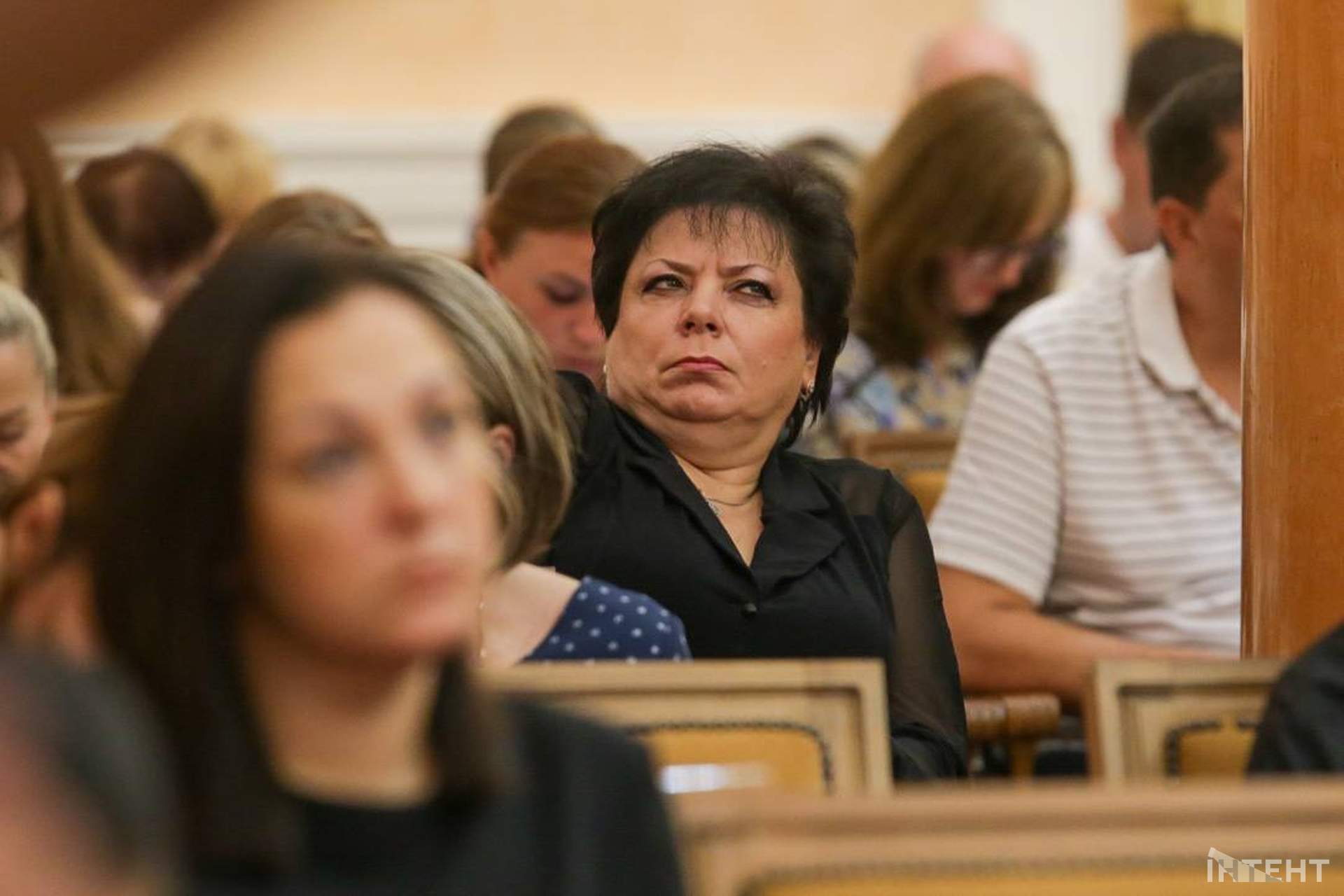 Бурхлива сесія та мітинг у світлинах Інтента