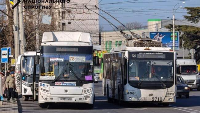 Транспорт у Криму. ФОТО: Центр національного спротиву/t.me/sprotyv_official