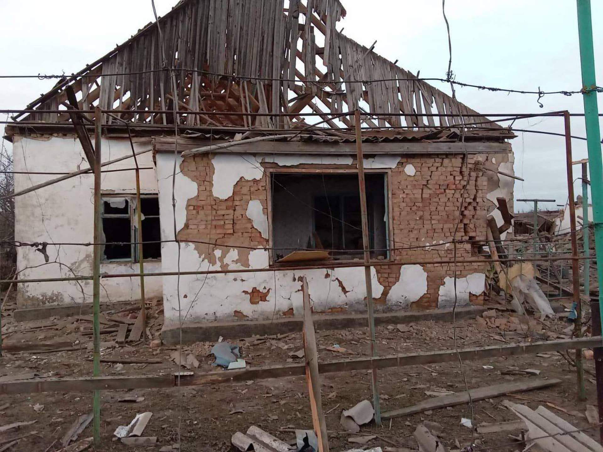 Окупанти скинули авіабомби на Херсонщину: в ОВА показали наслідки