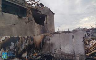 Безпілотники росіян підпалили будинки й убили жителя Одещини