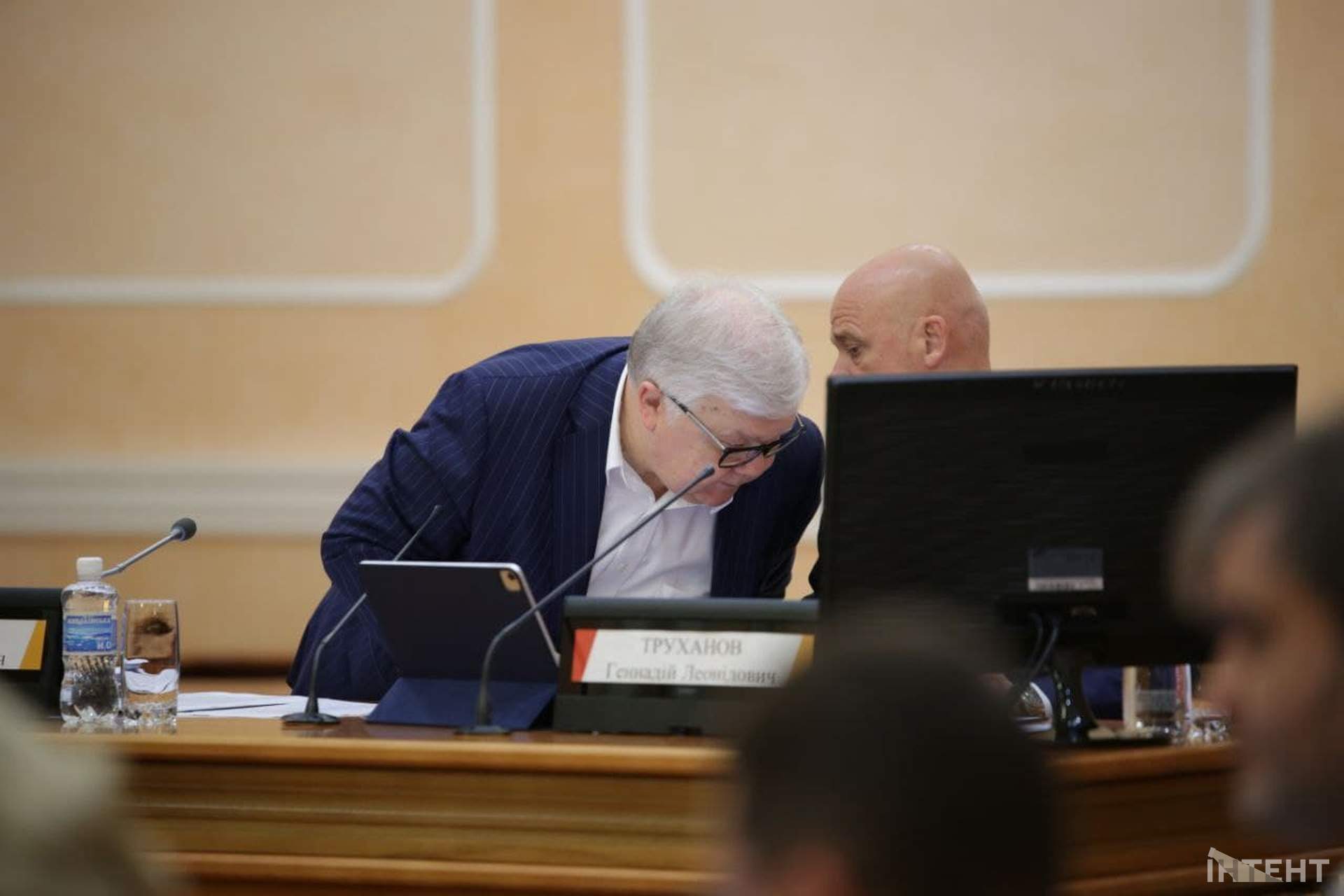 ІХ пленарне засідання Одеської міської ради в обличчях