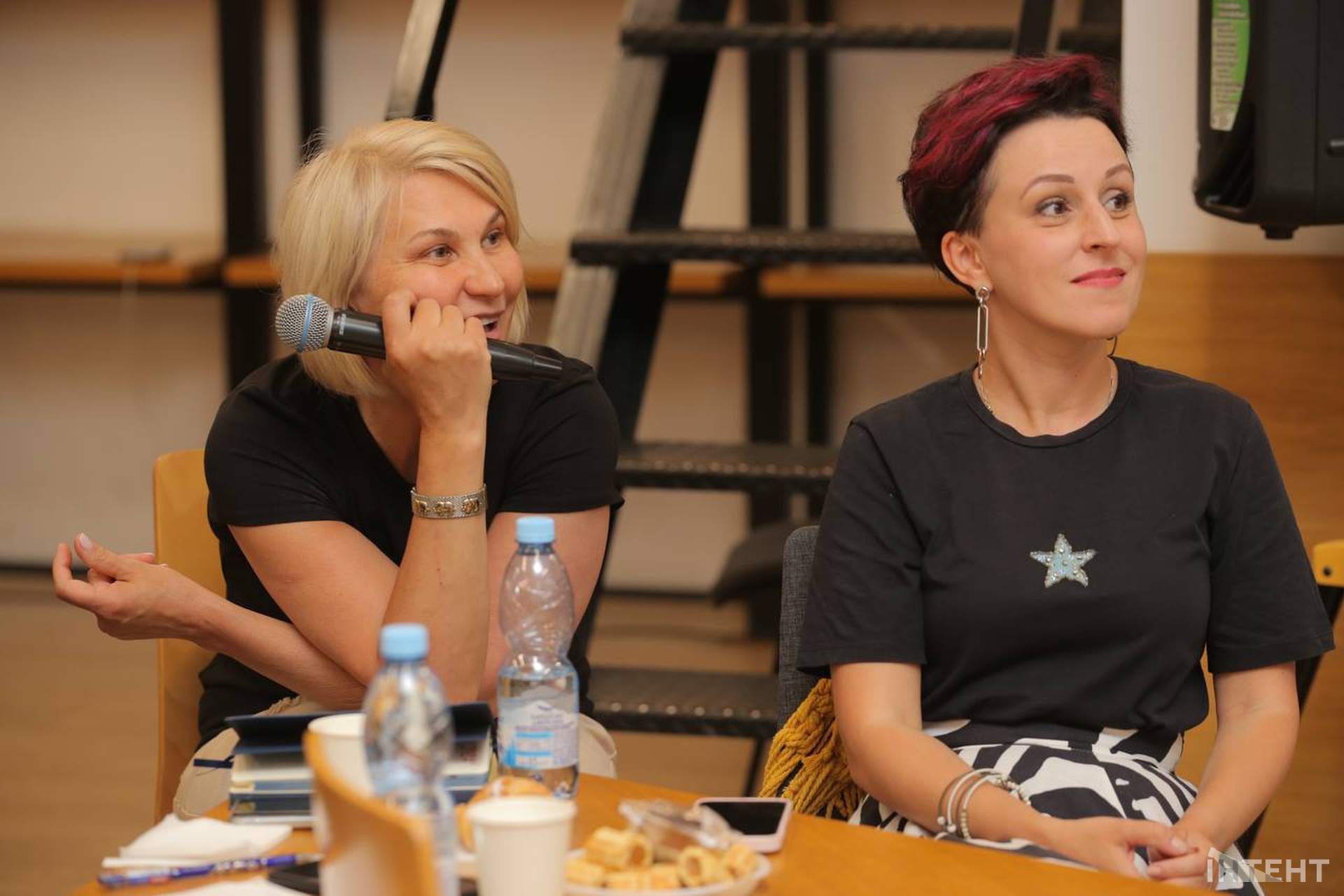 В Одесі жінки говорили з гумором про серйозне