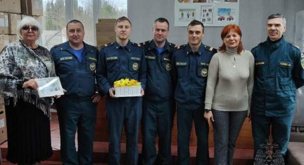 Сотрудники Новотроицкого оккупационного районного отдела "МЧС". Фото: ЦЖР