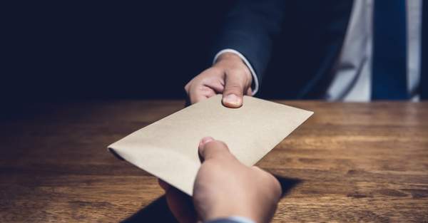 Добровільне відшкодування збитків: чи зможуть підозрювані в корупції не понести відповідальність