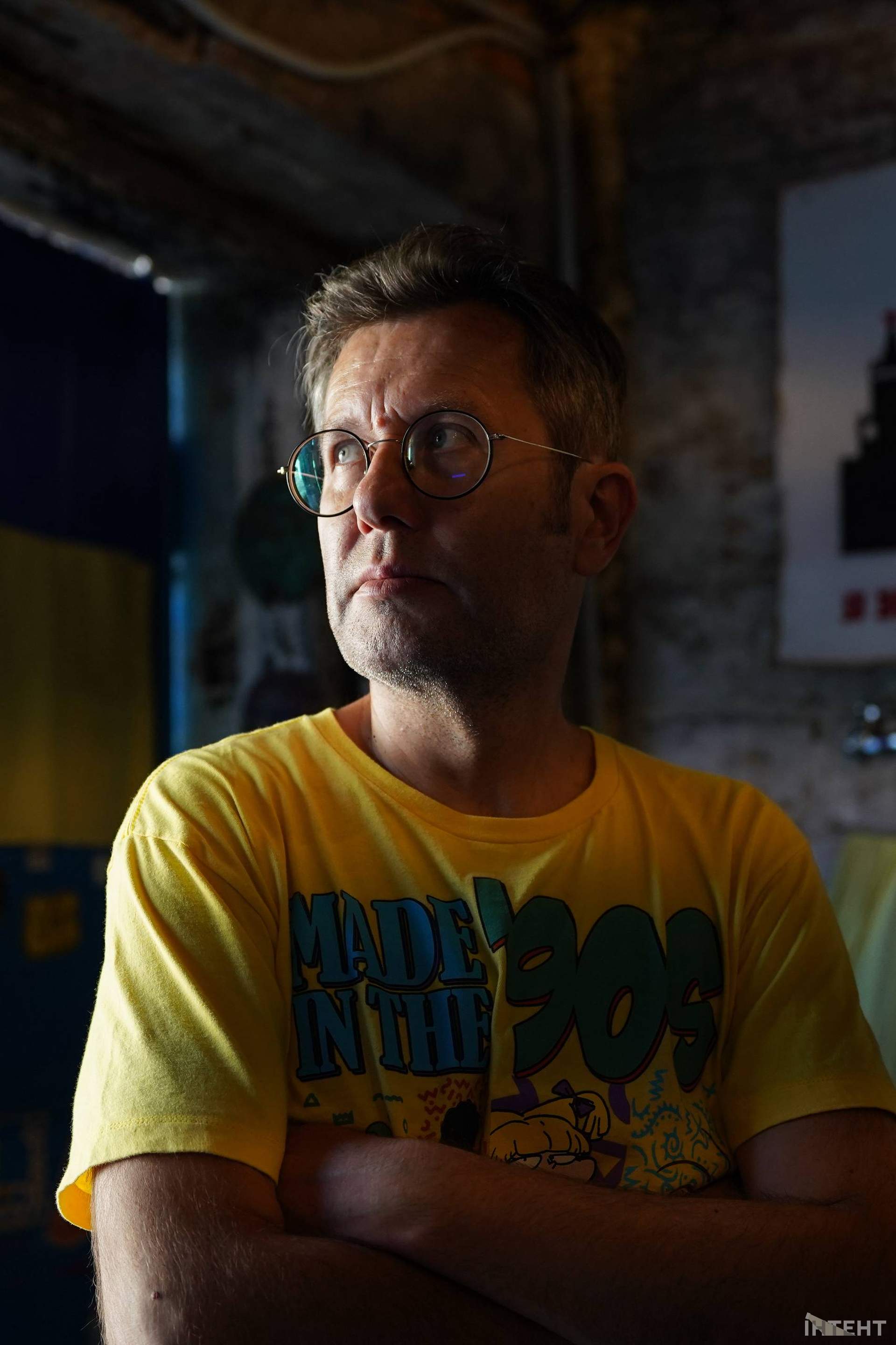 Під мостом в Одесі показали самогубство путіна та як Єльцин вигадував рф