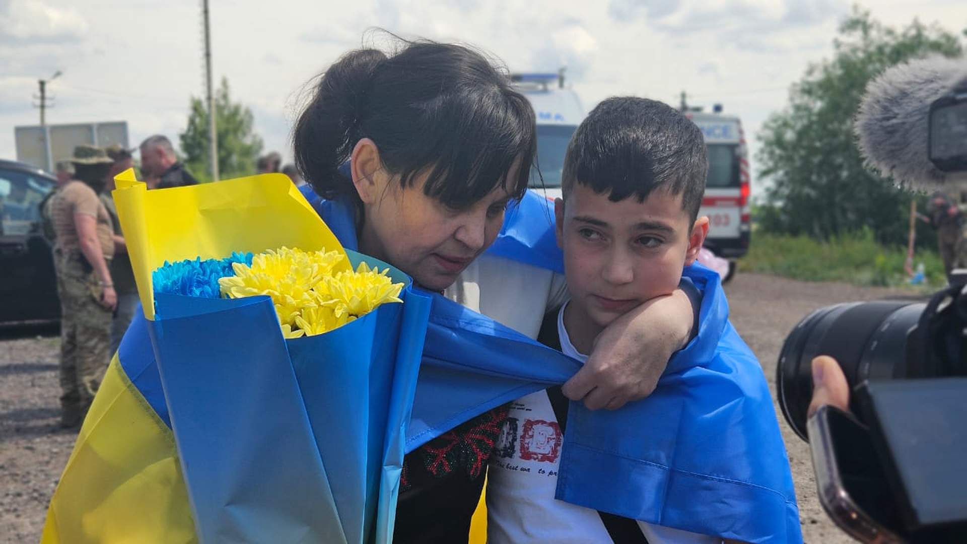 Стали відомі деталі обміну: з ворожої неволі повернулися захисники острова Зміїний