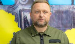 Дружина першого заступника голови Херсонської ОВА з дітьми торік отримала допомогу як ВПО