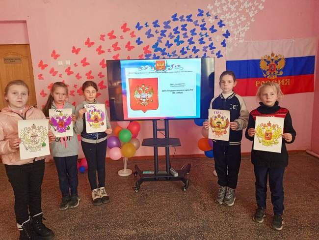 Пропагандистські заходи для дітей у Новій Каховці. ДЖЕРЕЛО: Жовта Стрічка