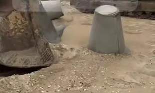 After the publication of the journalists' article, tetrapods covered with sand began to be dug up in Chornomorsk