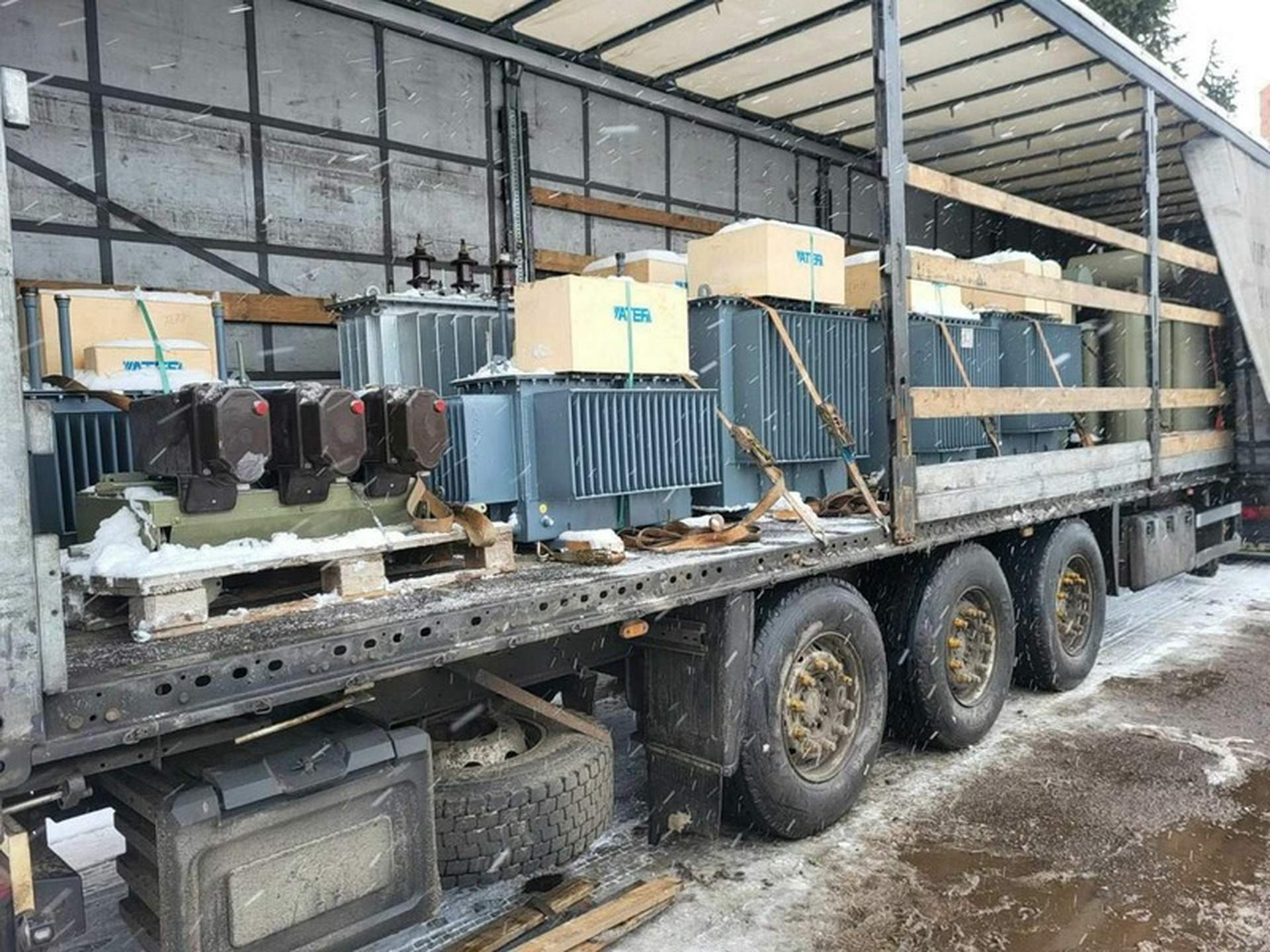 Міністерство енергетики відправило Херсону енергетичне обладнання