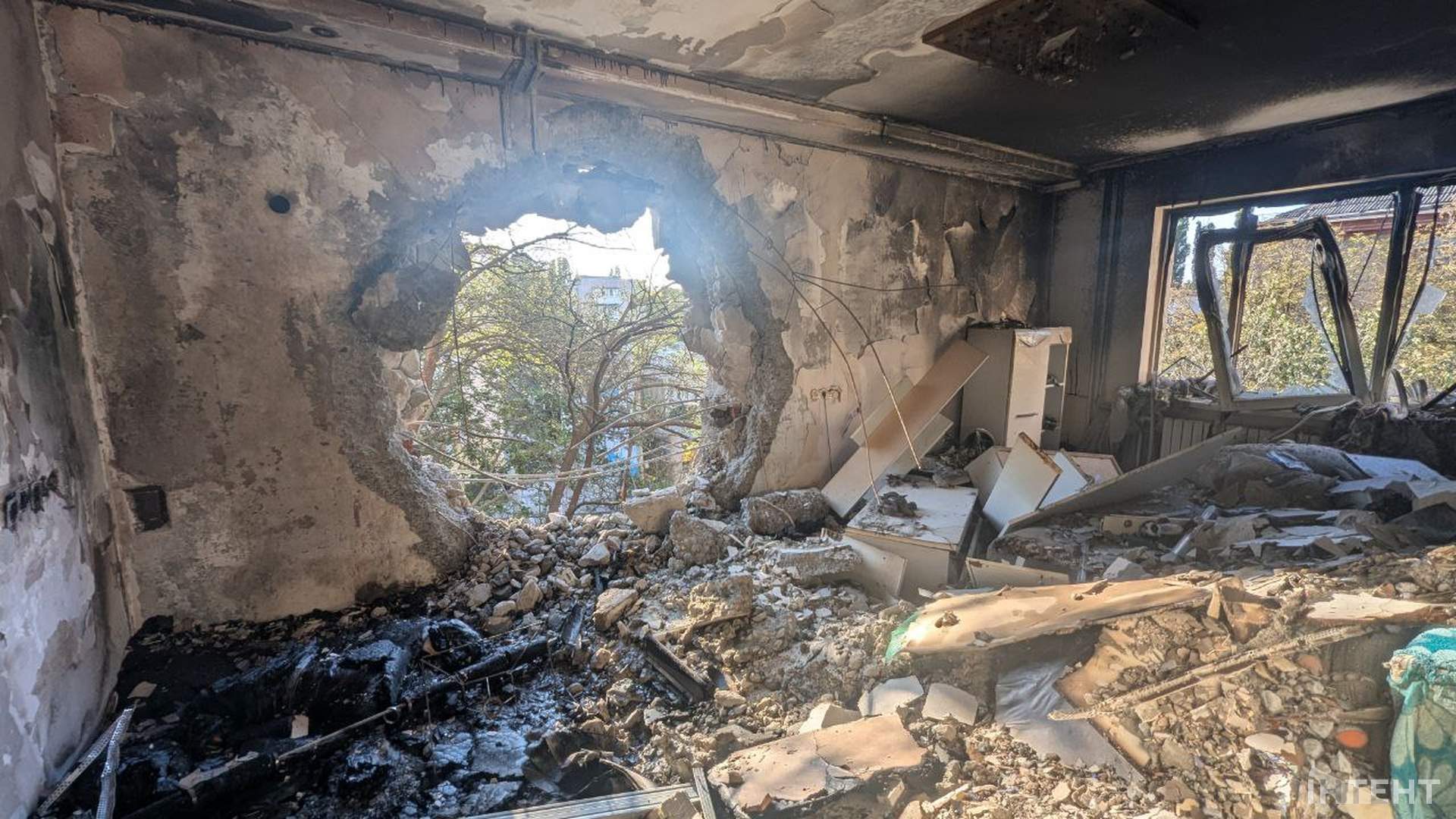 Палац спорту та три людини постраждали в Одесі від російської атаки