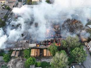 У Миколаєві спалахнула масштабна пожежа, горіло підприємство