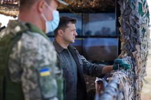 Президент на острові Зміїний представив новопризначених командувачів