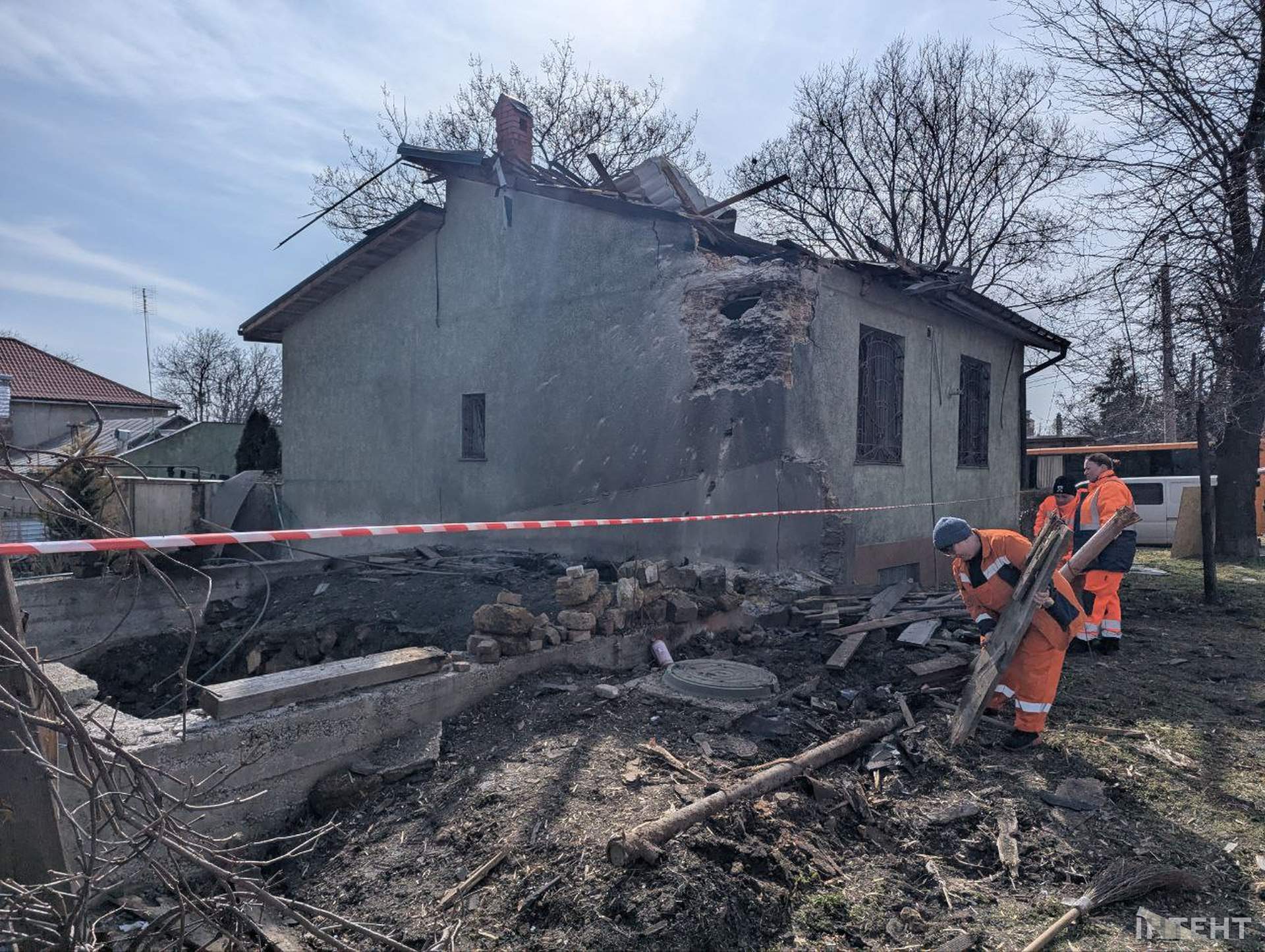 В Одесі зранку росіяни поцілили в будинок