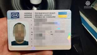 Патрульні Миколаєва зупинили підозріле авто