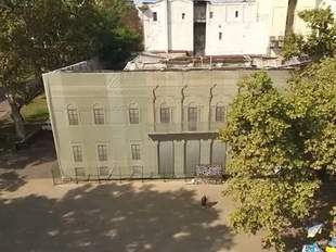 Зруйнована пам'ятка архітектури поряд з будівлею мерії Одеси загрожує сусідній пам'ятці