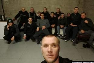 Депортированные с Херсонщины экс-заключенные застряли в Грузии без денег и жилья