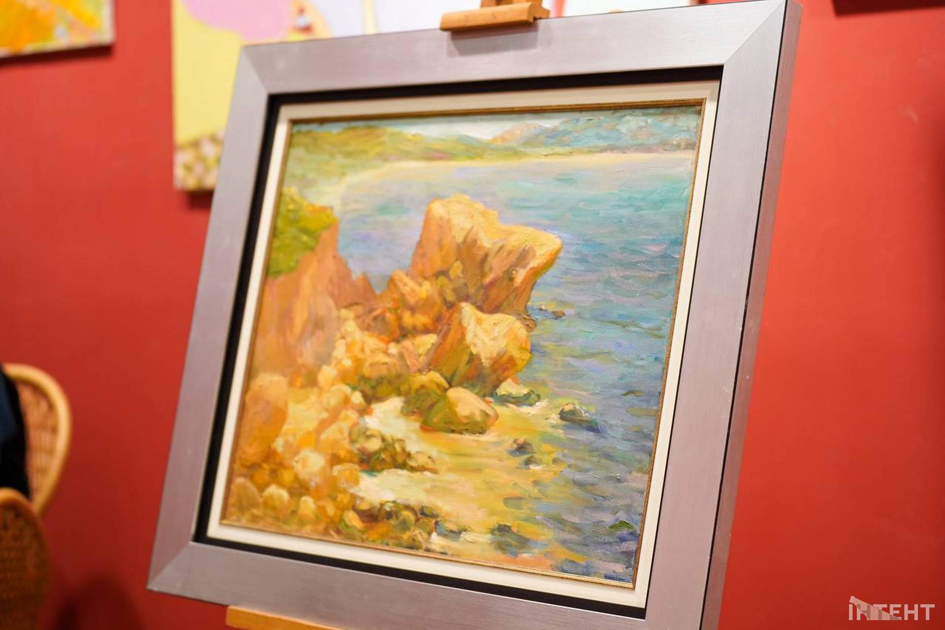 Виставка у день народження одеського художника відкрилася в темряві