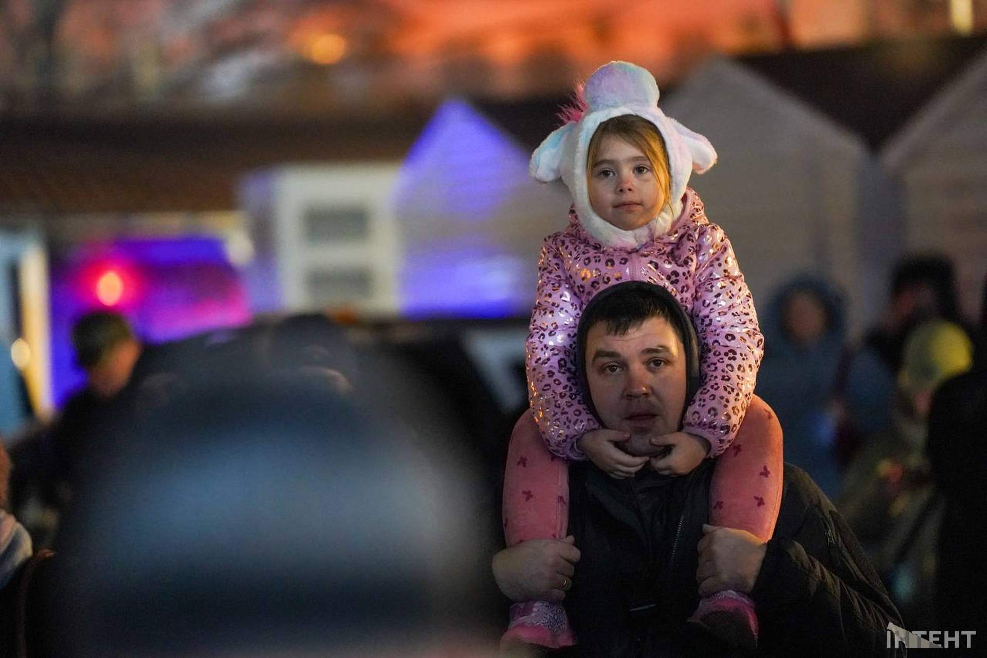 В Одесі запалили головну новорічну ялинку міста