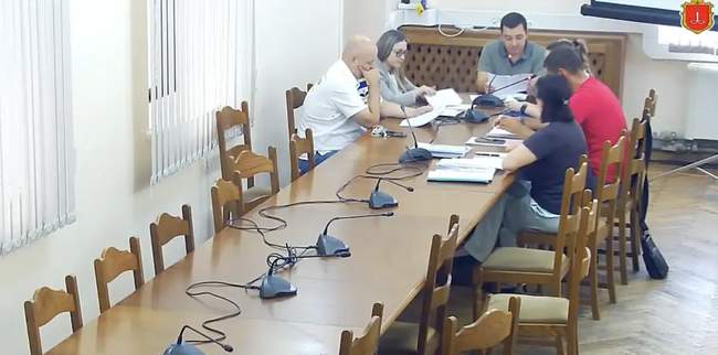 СКРИНШОТ: видео заседания бюджетной комиссии Одесского городского совета