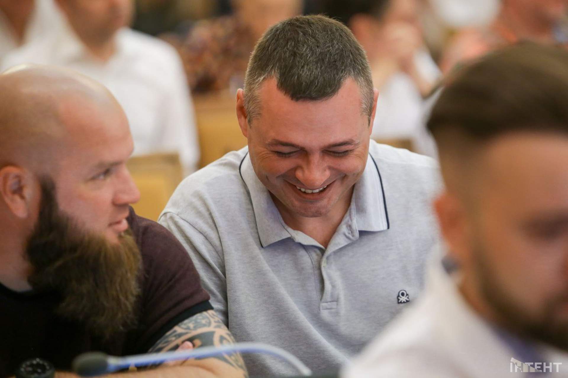 Обличчя та емоції: сесія Одеської міської ради в об'єктиві Інтента
