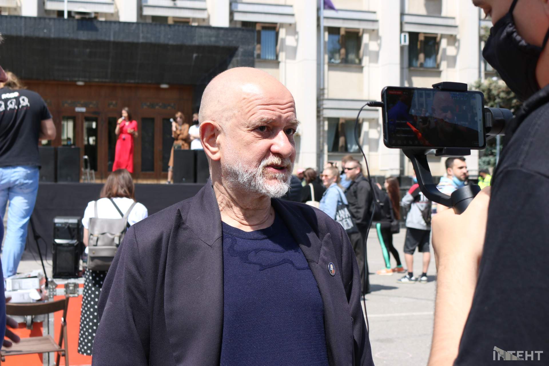 Ро наш Бро: одесити вийшли під стіни облради на підтримку Ройтбурда