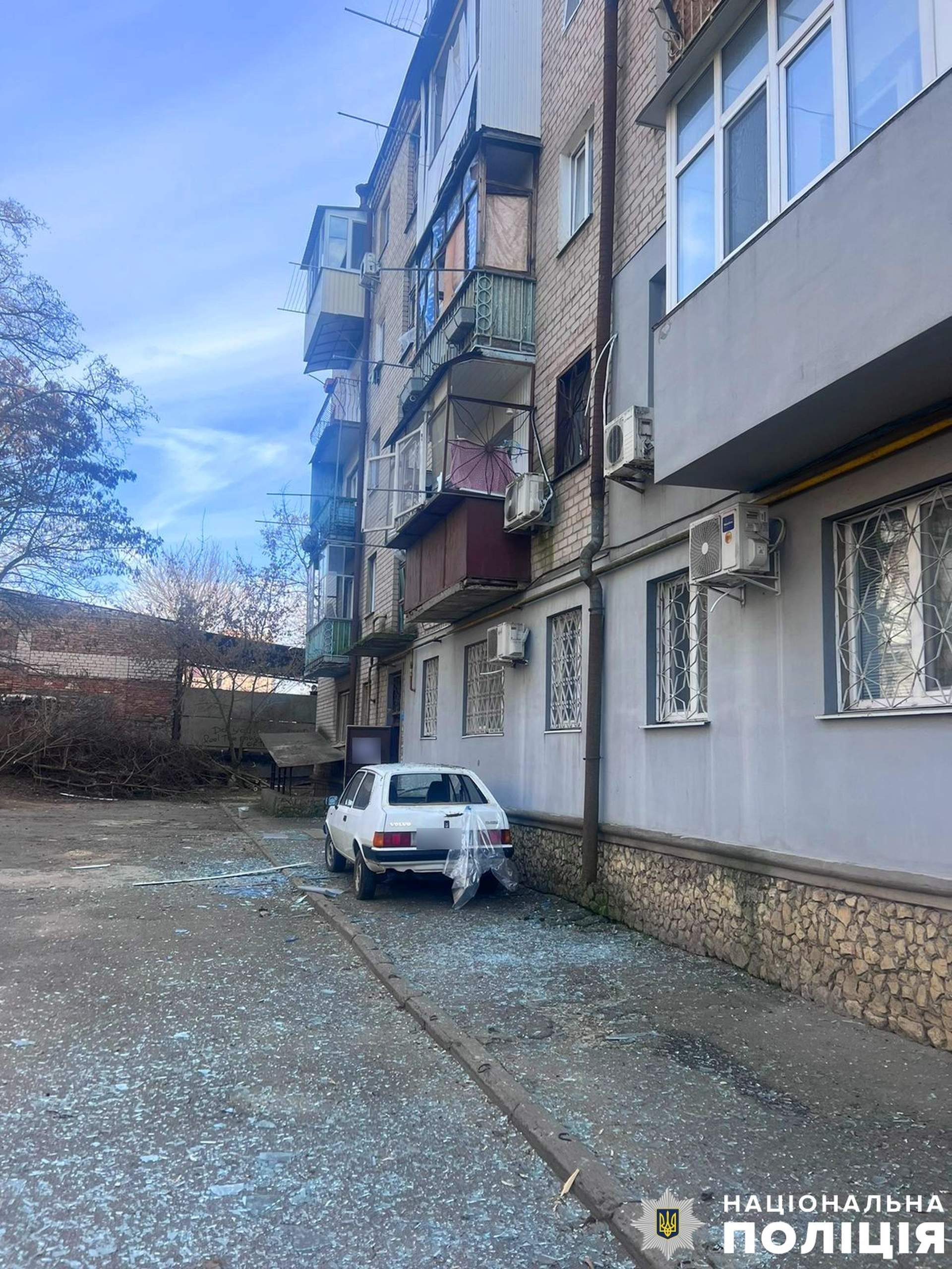 Херсонщина знову під обстрілом: росіяни гатили по житлових кварталах та поранили людей