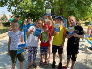 Пес Патрон разом з рятувальниками завітав до дітей на Херсонщині